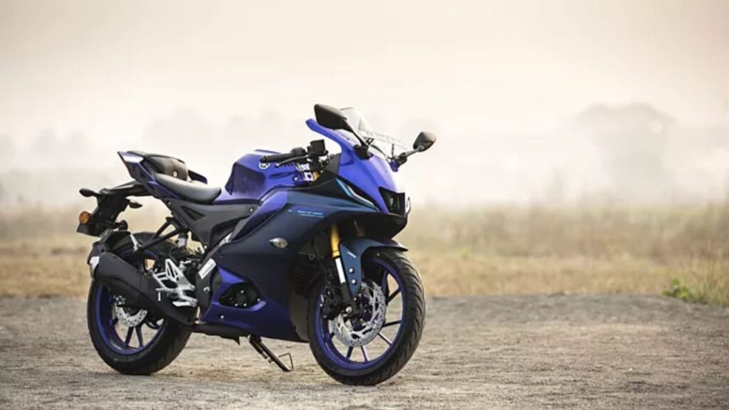 Yamaha R15