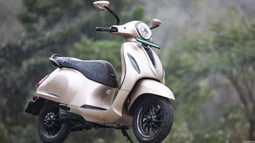 Bajaj Chetak Premium