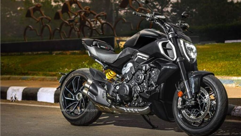 Ducati Diavel V4